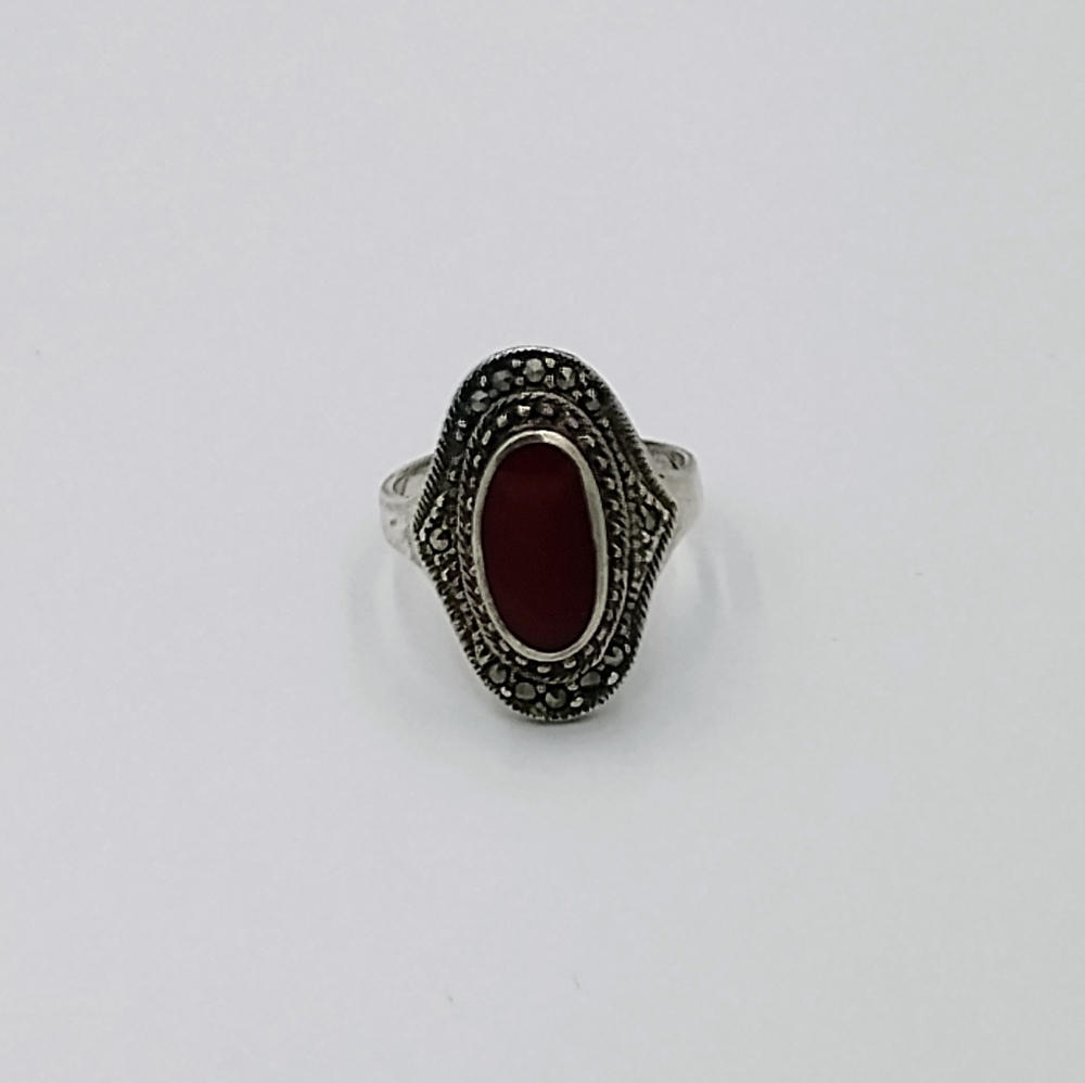 Sterling Silver 925 Red Carnelian Marcasite Oval Ring